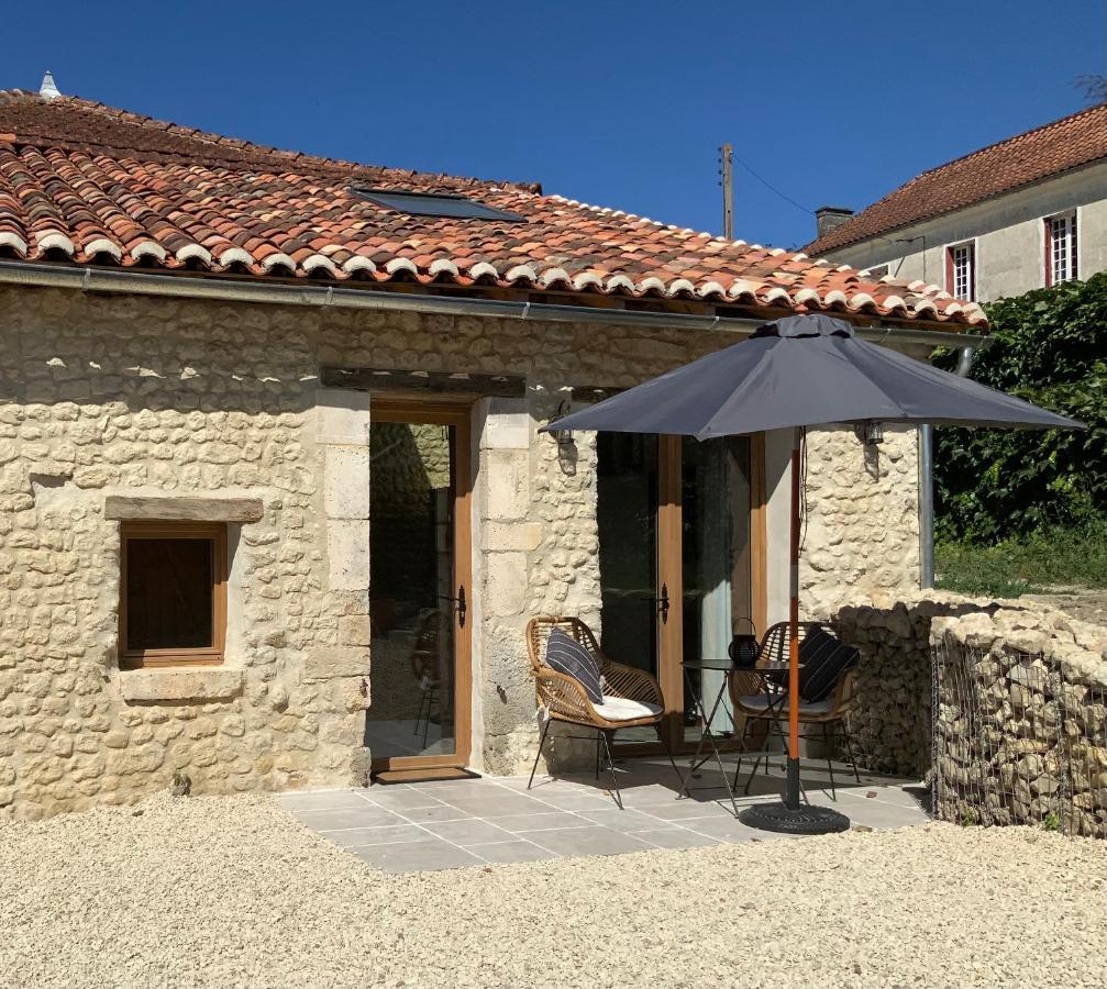 Les Ombrieres Bed and Breakfast Porcheresse Exteriör bild