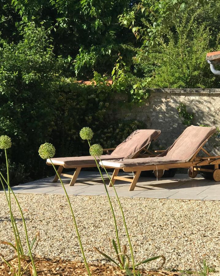 Les Ombrieres Bed and Breakfast Porcheresse Exteriör bild
